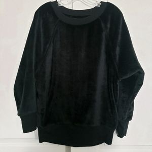 Fuzzy Black Relaxed Fit Cozy Crewneck Pullover Sweatshirt